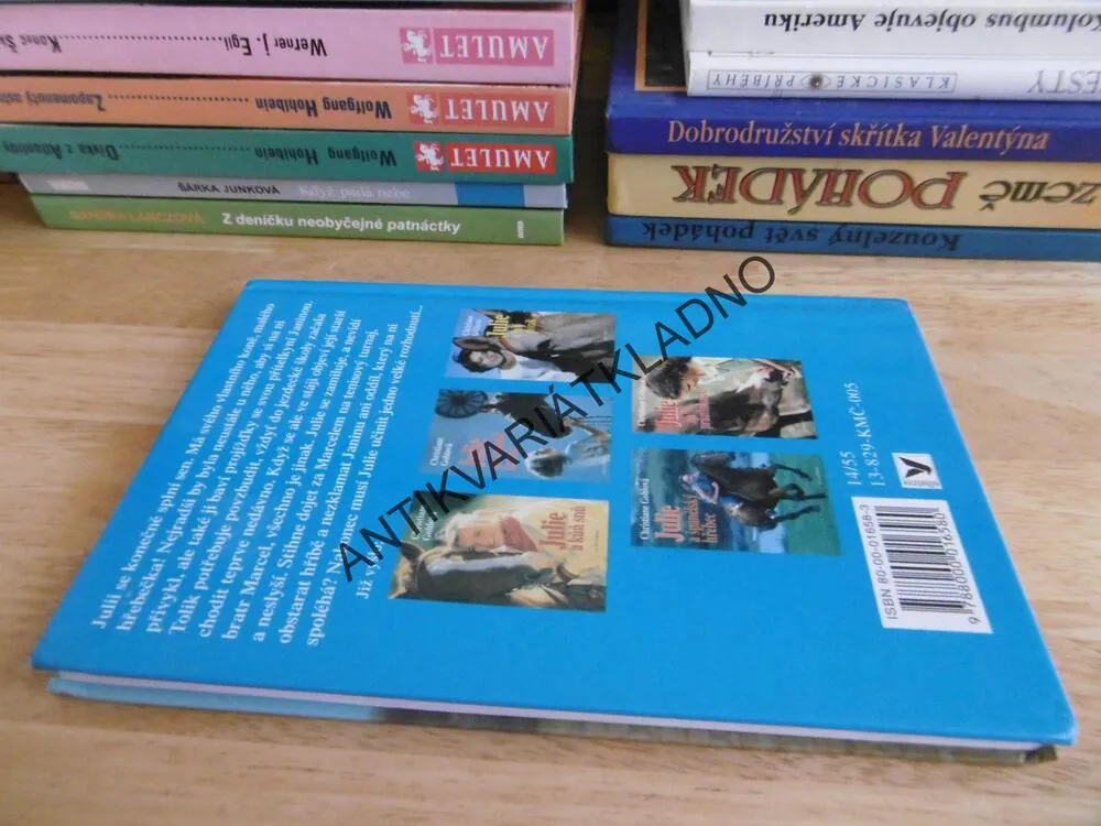JULIE A HŘÍBĚ, CHRISTIANE GOHLOVÁ, **an