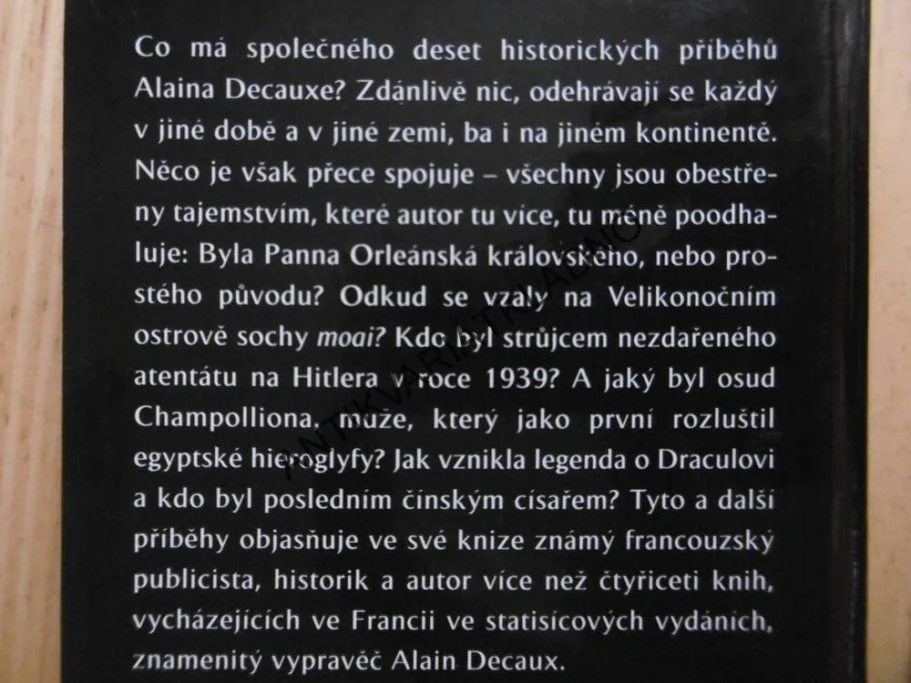 ODHALENÁ TAJEMSTVÍ DĚJIN, ALAIN DECAUX, **an