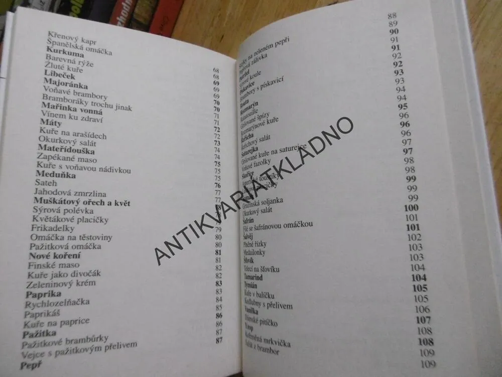 KOŘENĚNÁ KUCHAŘKA ANEB KOŘENÍ PRO CHUŤ I ZDRAVÍ, ZUZANA FRANCKOVÁ, **an