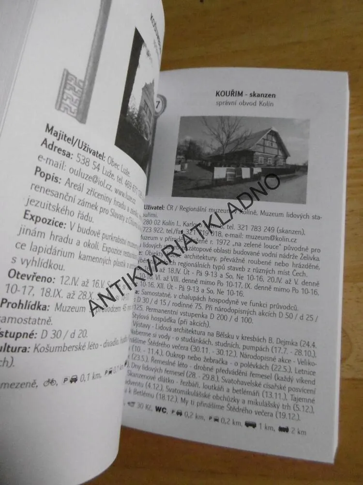 KAMENNÝ KLÍČ, HRADY, ZÁMKY A DALŠÍ ZPŘÍSTUPNĚNÉ PAMÁTKY V ROCE 2004, ČECHY, MORAVA A SLEZSKO, **an
