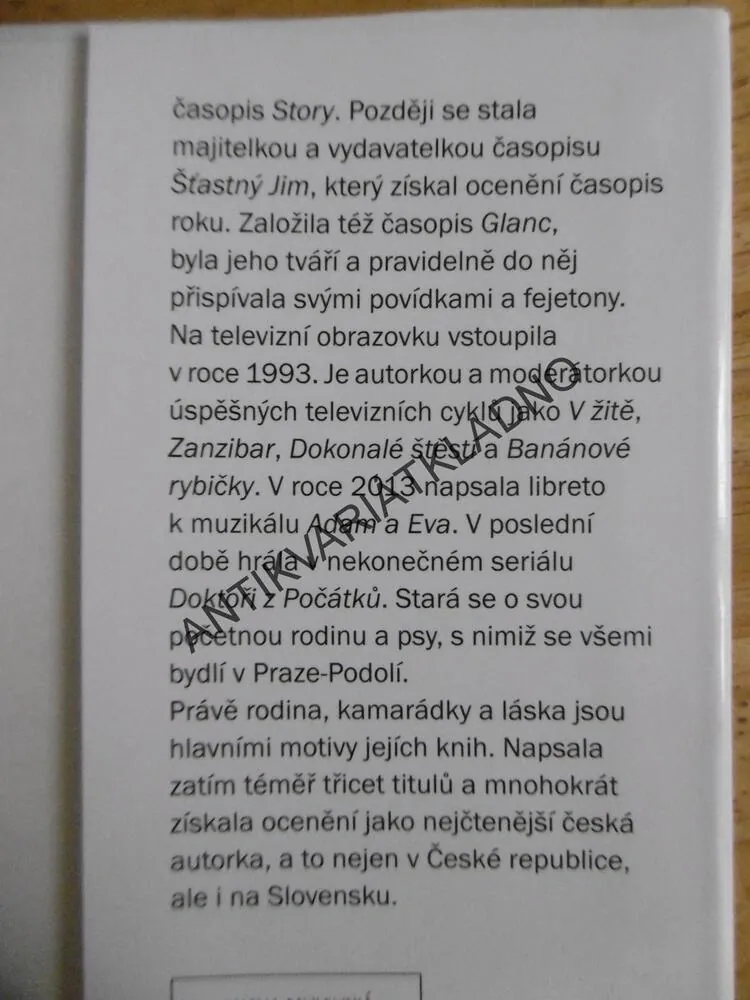 TŘI METRY VÁŠNĚ, HALINA PAWLOWSKÁ, **an