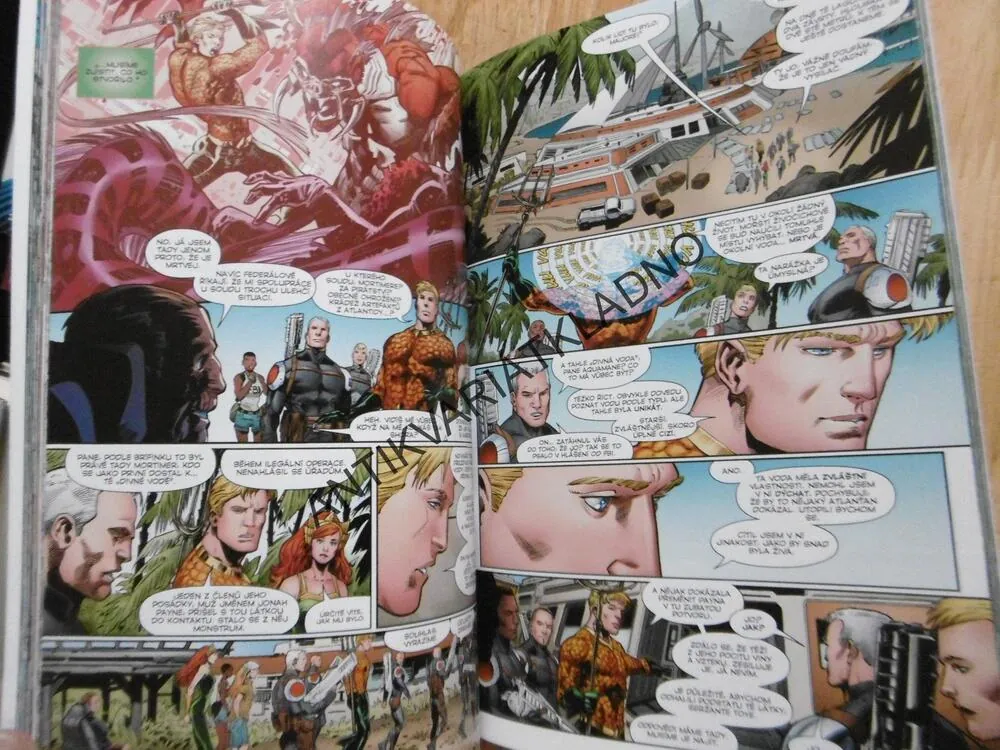 AQUAMAN, KORUNA ATLANTIDY, KOMIKS DC COMICS, **an