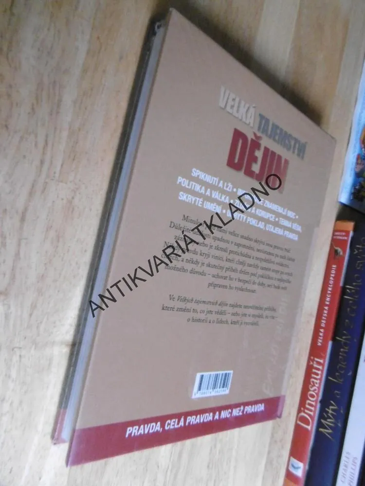 VELKÁ TAJEMSTVÍ DĚJIN- PŘÍBĚHY O PRAVDĚ, LŽI, PODVODY A ODHALENÍ, VÝBĚR, READER