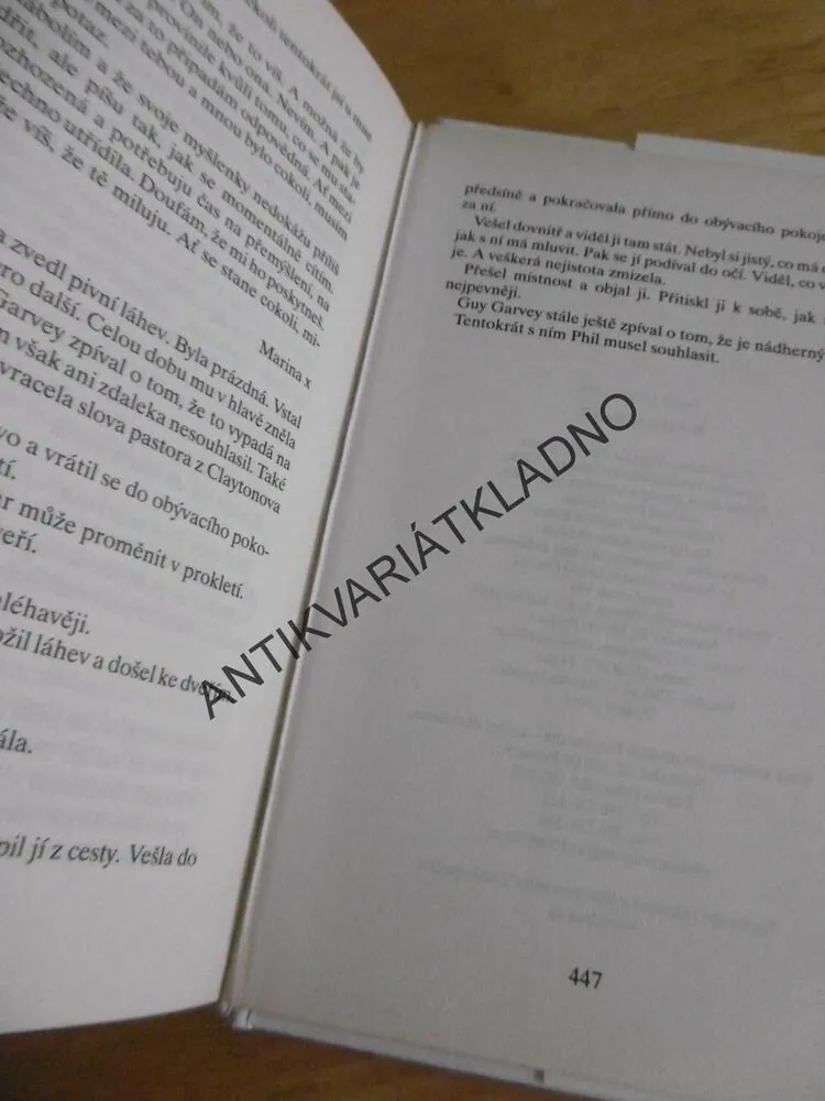 NÁHRADNICE, TANIA CARVEROVÁ, **an