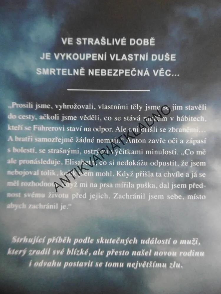 NA HRANĚ NOCI, OLIVIA HAWKER, **an