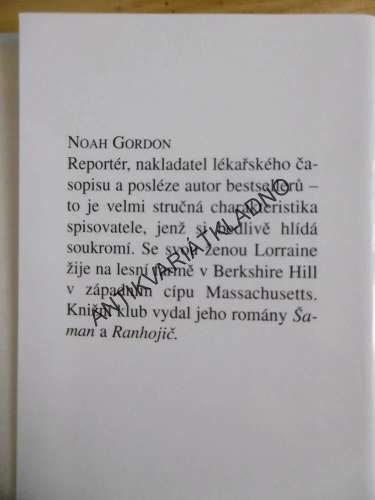 LÉKAŘKA, NOAH GORDON, **an