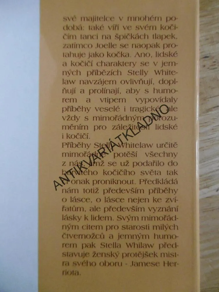 ESMERALDA A DALŠÍ PŘÍBĚHY O KOČKÁCH, STELLA WHITELAW, **an