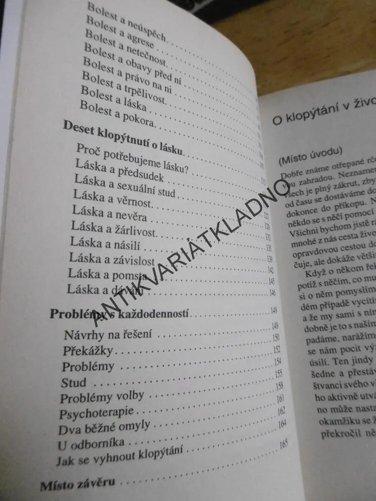 MALÁ ŽIVOTNÍ KLOPÝTNUTÍ, ZDENĚK EIS, **an