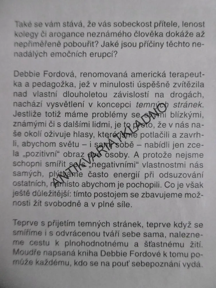 TEMNÁ STRÁNKA HLEDAČŮ SVĚTLA, DEBBIE FORDOVÁ, **an