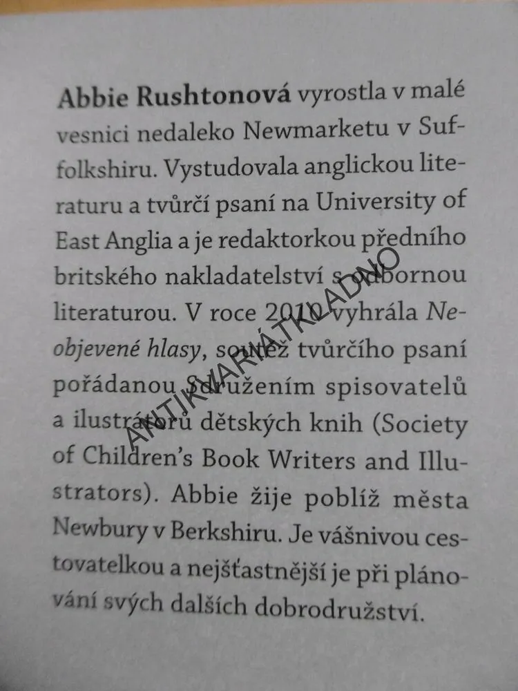 ODPUSŤ MI. MEGAN, ABBIE RUSHTONOVÁ, **an