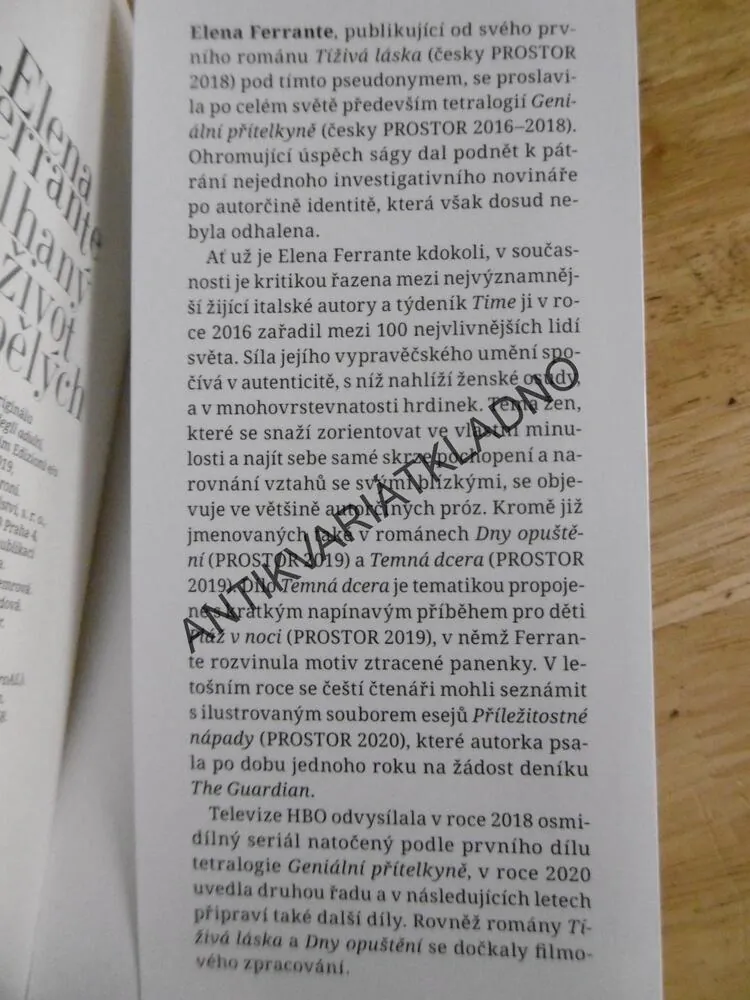 PROLHANÝ ŽIVOT DOSPĚLÝCH, ELENA FERRANTE, **an