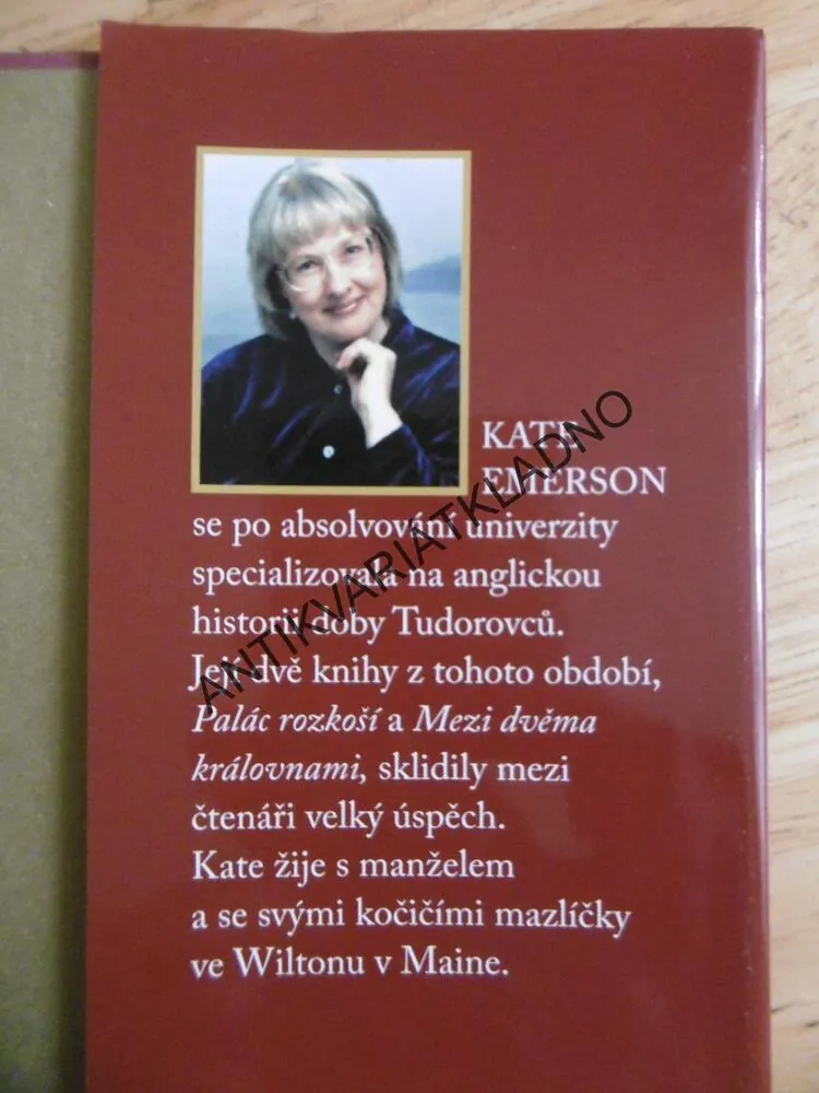 PALÁC ROZKOŠÍ, TAJEMSTVÍ DVORA TUDOROVCŮ, KATE EMERSON, **an