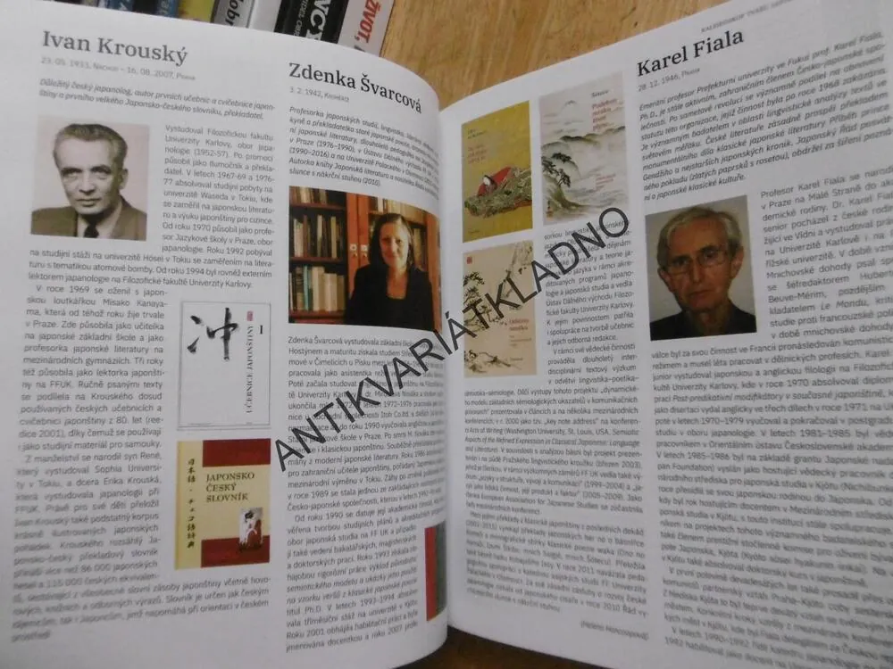 OKNO DO STALETÍ ČESKO-JAPONSKÝCH VZTAHŮ, **an