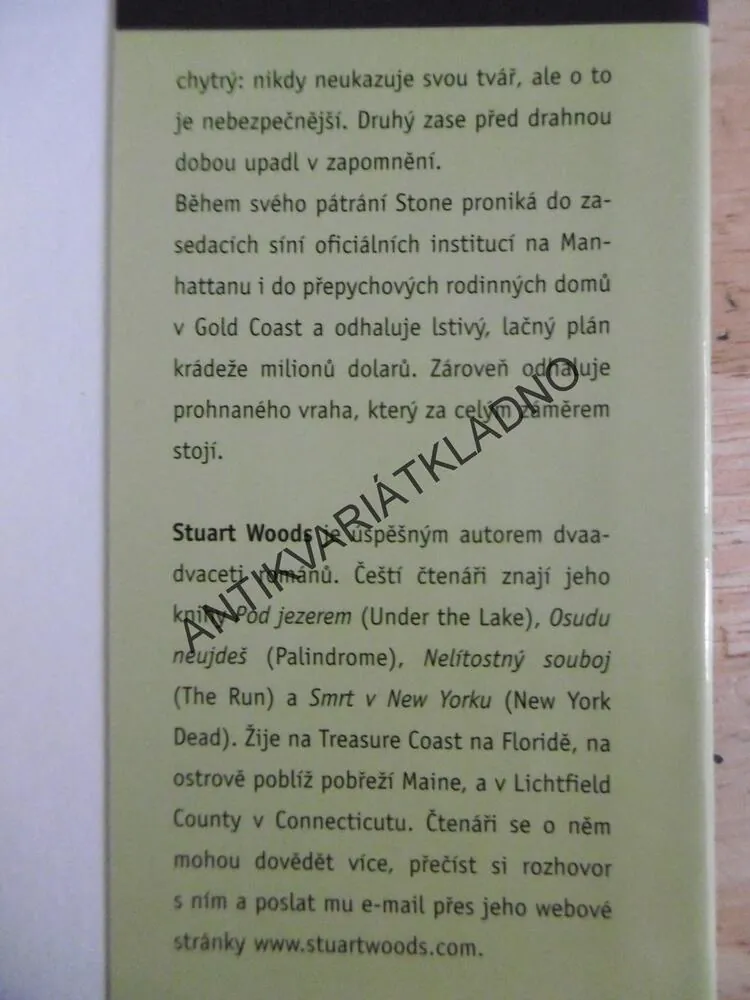 MRAZIVÝ RÁJ, STUART WOODS, **an
