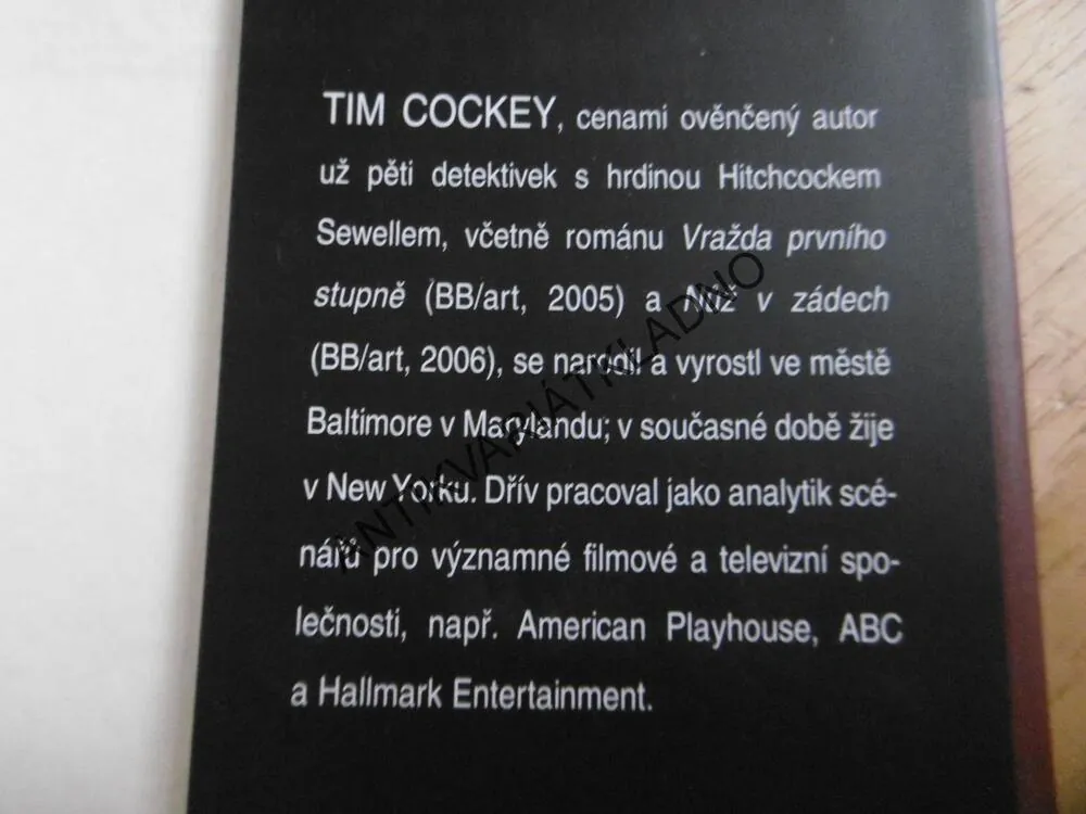 ČERVENÝ POHŘEBÁK, TIM COCKEY, **an