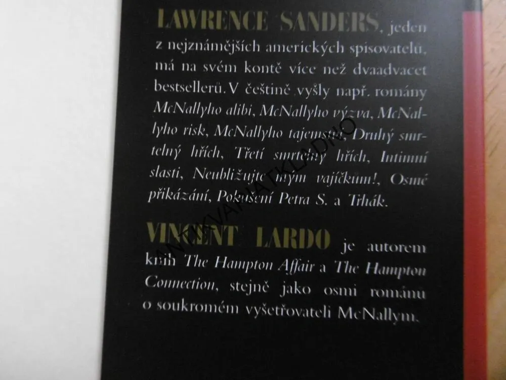 VRAŽDA V BLUDIŠTI, LAWRENCE SANDERS, **an