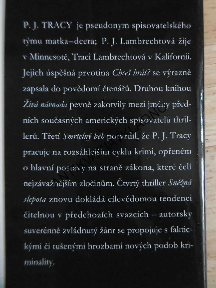 HRA SE SMRTÍ, P. J. TRACY, **an