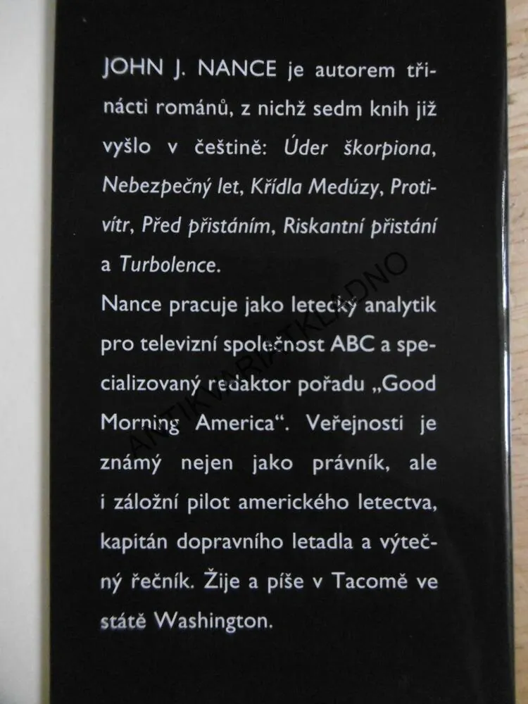 POSLEDNÍ RUKOJMÍ, JOHN J. NANCE, **an