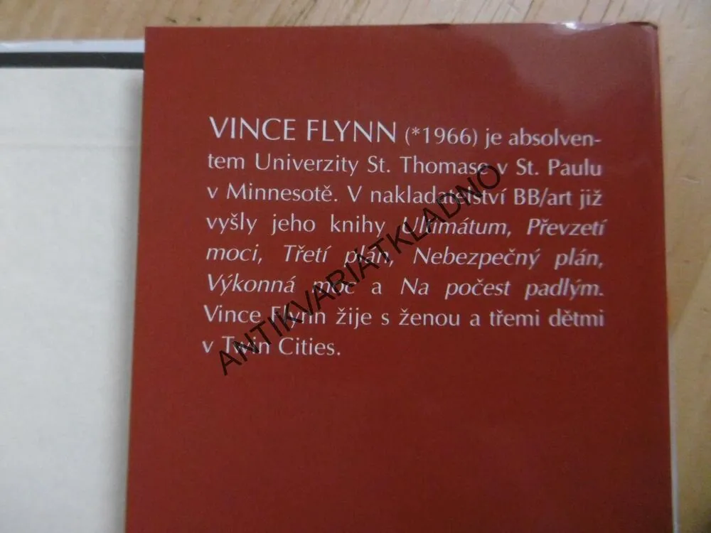 SVOLENÍ ZABÍJET, VINCE FLYNN, **an