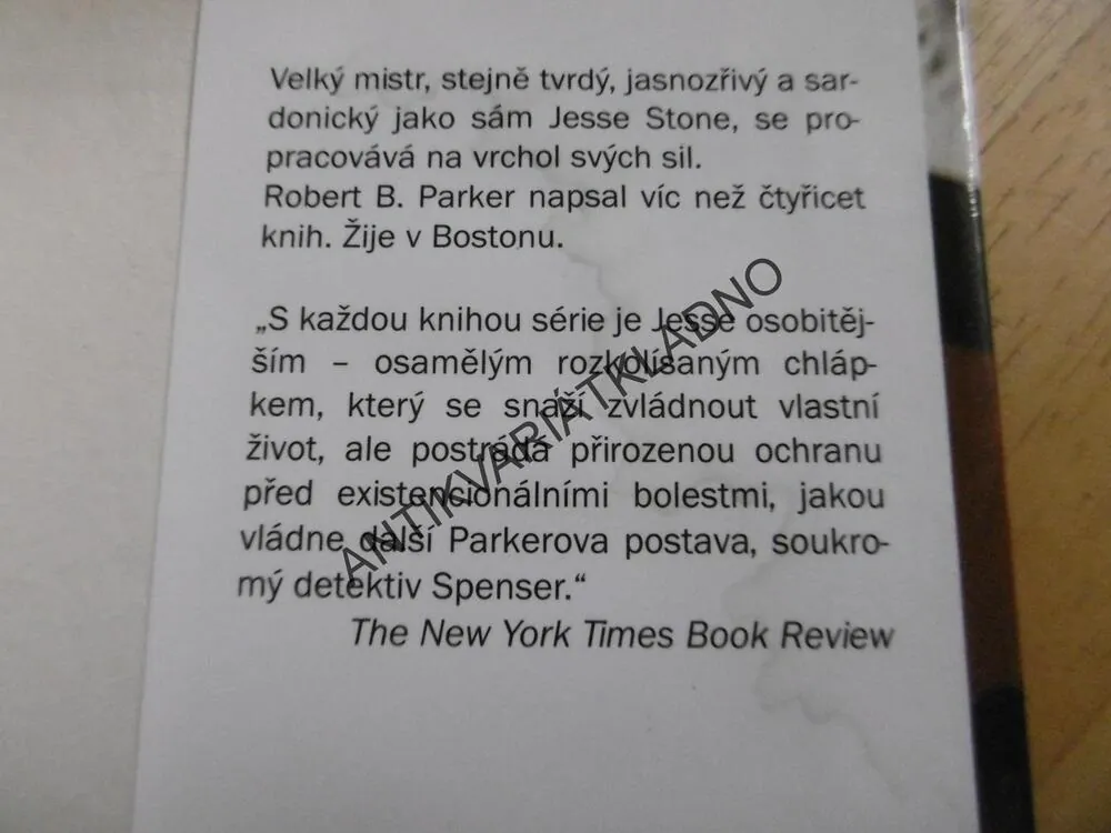 CHLADNÝ JAKO KÁMEN, ROBERT B. PARKER, **an