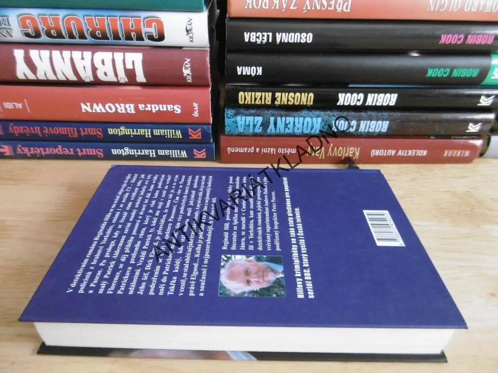 PŘÍPAD MILOVNÍKA RŮŽÍ, REGINALD HILL, **an