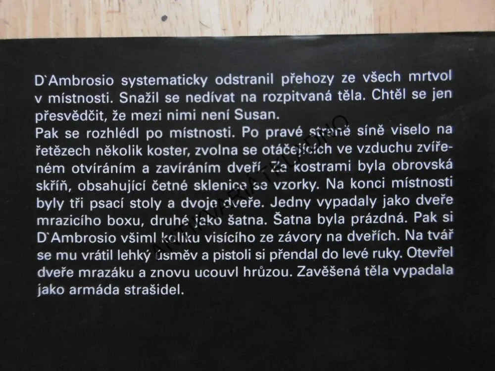 KÓMA, ROBIN COOK, **an