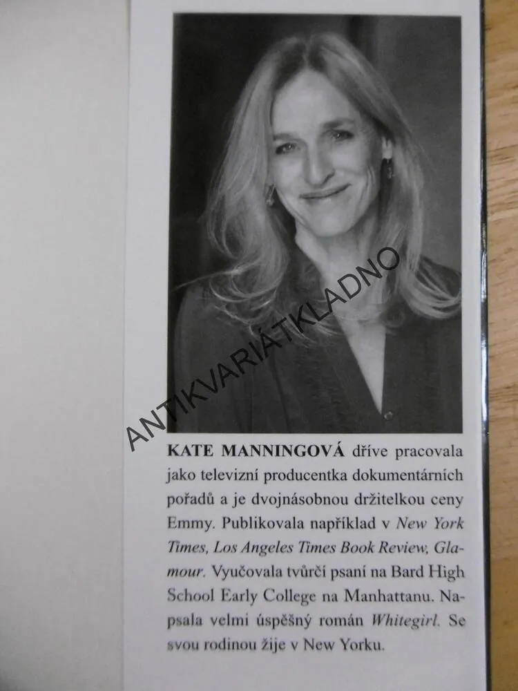 MADAM X, MŮJ NECHVALNĚ ZNÁMÝ ŽIVOT, KATE MANNINGOVÁ, **an