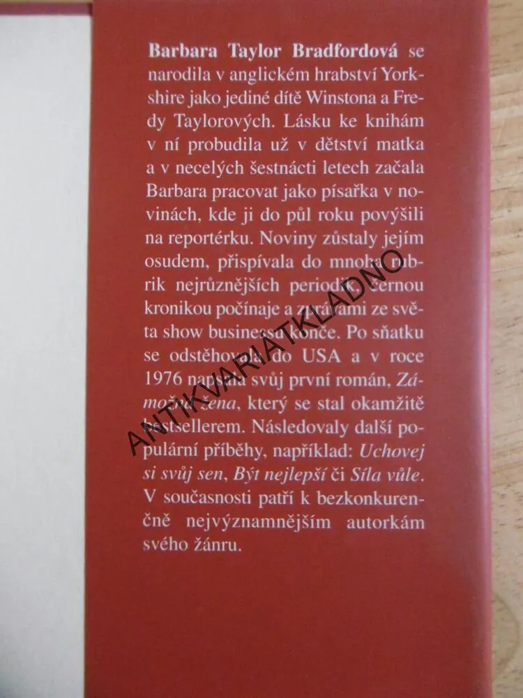 HAVRANÍ ÚTES, BARBARA TAYLOR BRADFORDOVÁ, **an