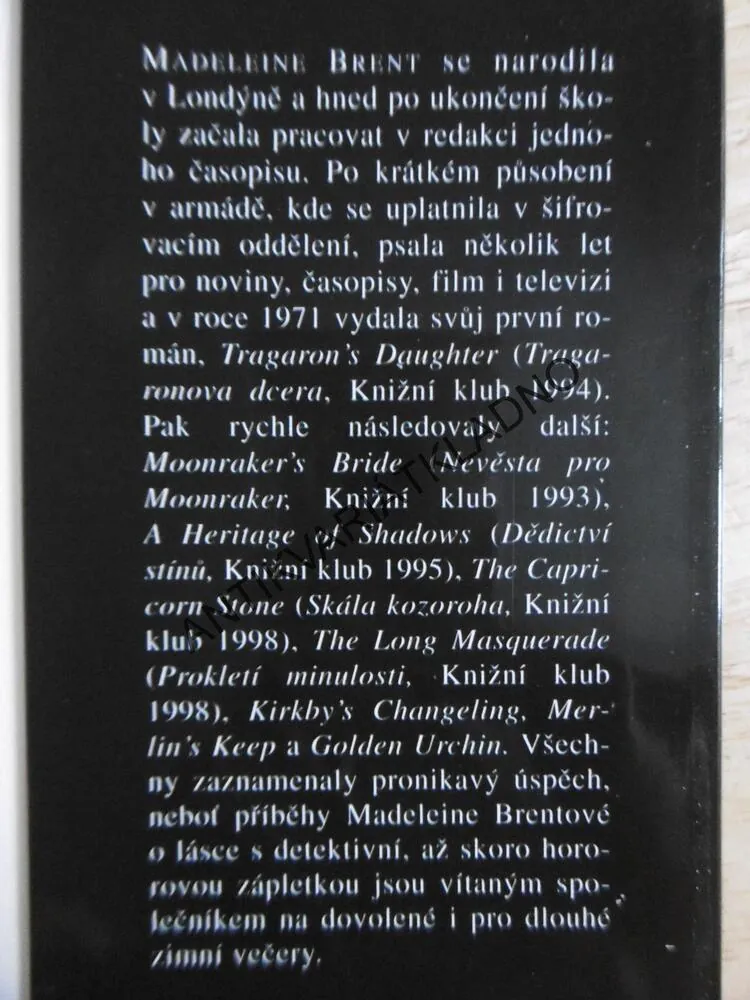 NEMRAVNÁ BOHYNĚ, MADELEINE BRENT, **an