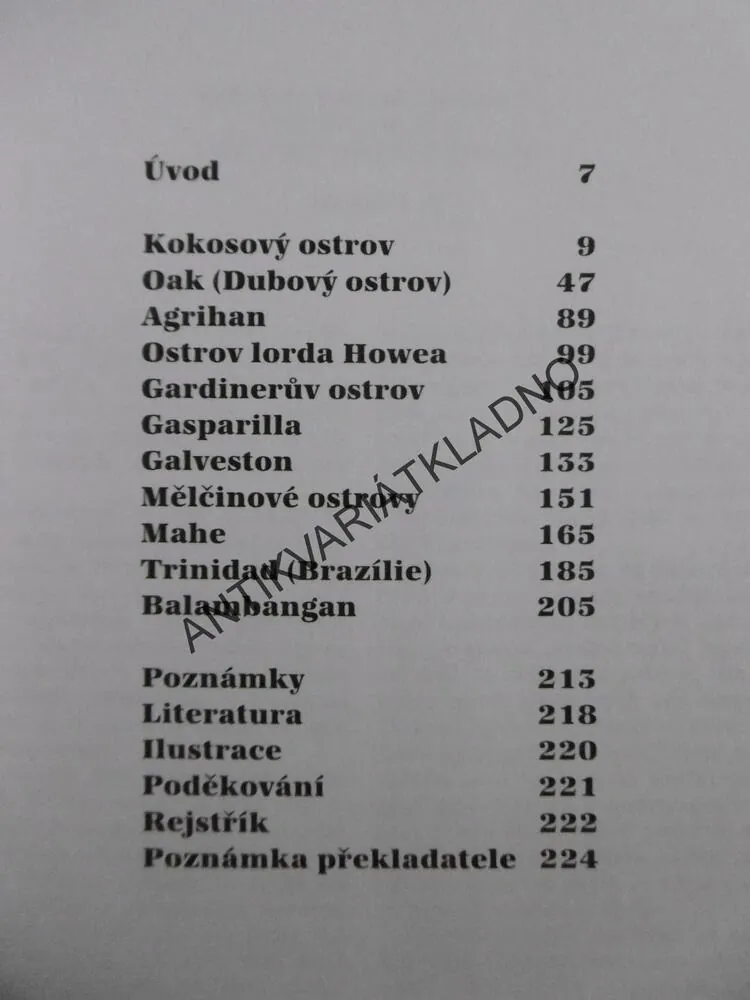 OSTROVY POKLADŮ, CAMERON PLATT, **an