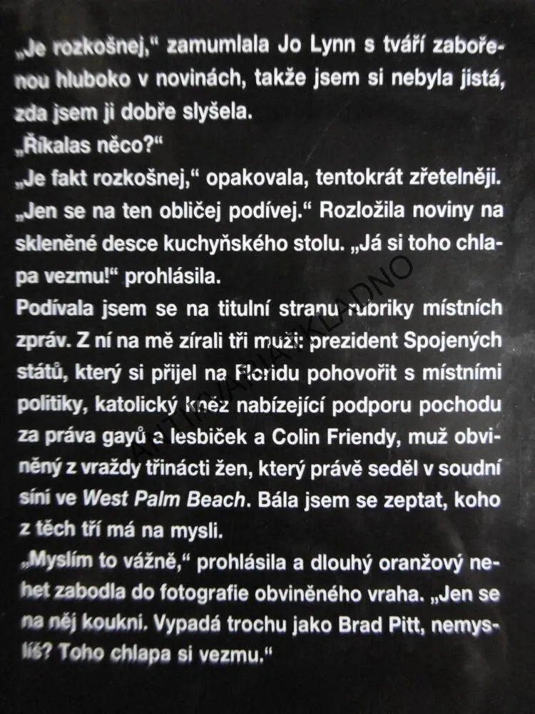 NEÚPLNÁ MOZAIKA, JOY FIELDINGOVÁ, **an
