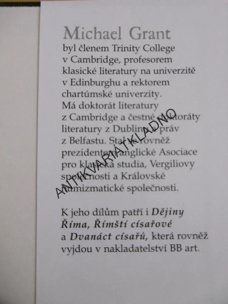 PÁD ŘÍŠE ŘÍMSKÉ, MICHAEL GRANT, **an