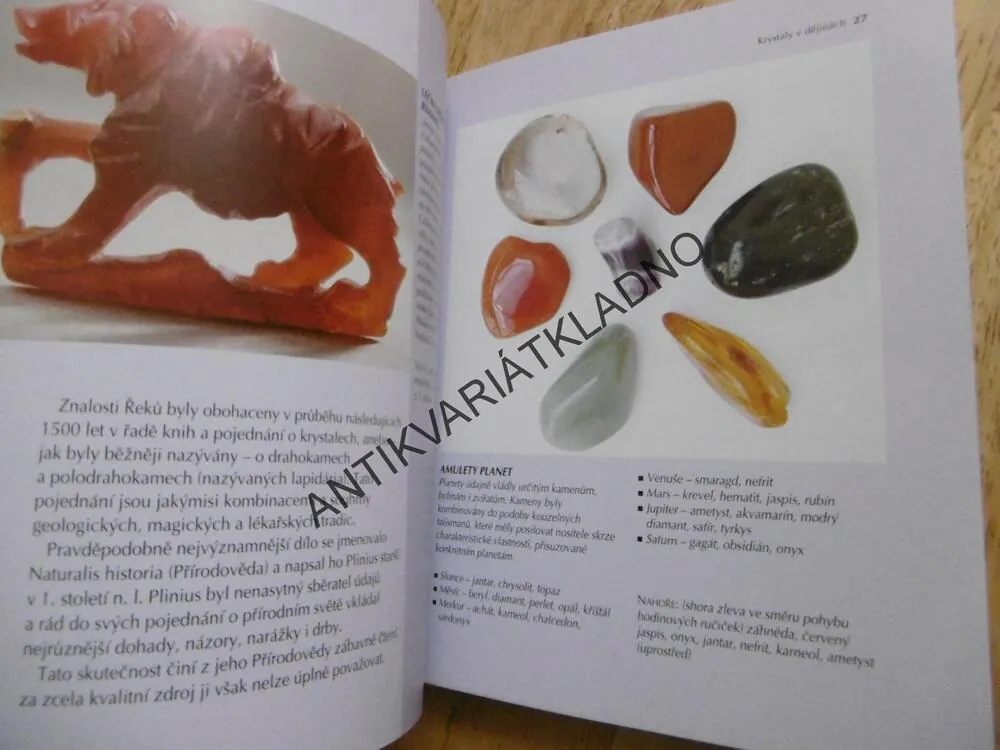 TAJEMSTVÍ KRYSTALŮ, PRAKTICKÝ OBRAZOVÝ PRŮVODCE, MINERALOGIE