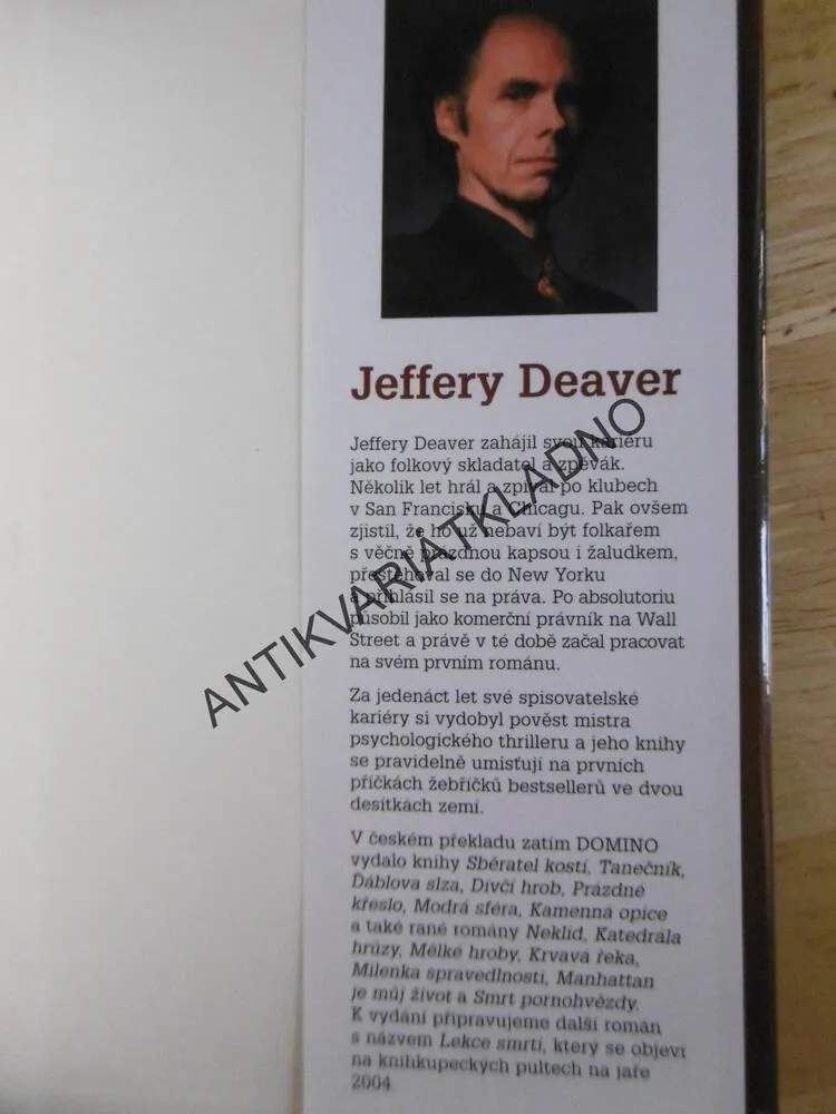 ILUZE, JEFFERY DEAVER, **an