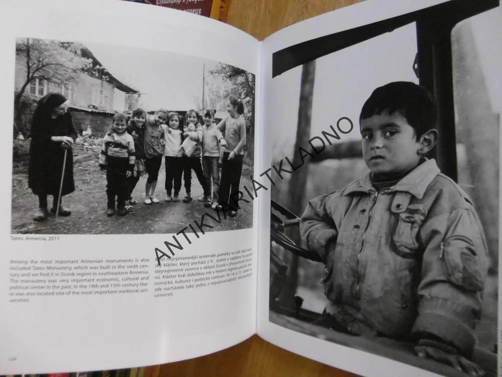 GARIK AVANESIAN AND HIS ARMENIAS, AUTOGRAM AUTORA, ČESKY, ANGLICKY,