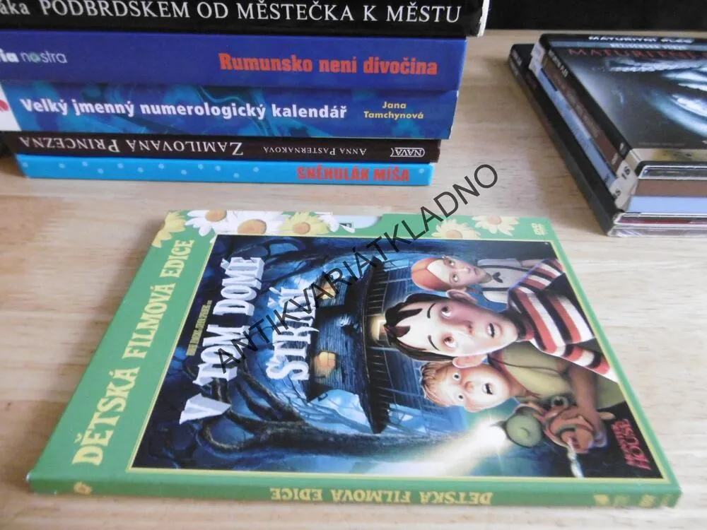 V TOM DOMĚ STRAŠÍ, DVD FILM 