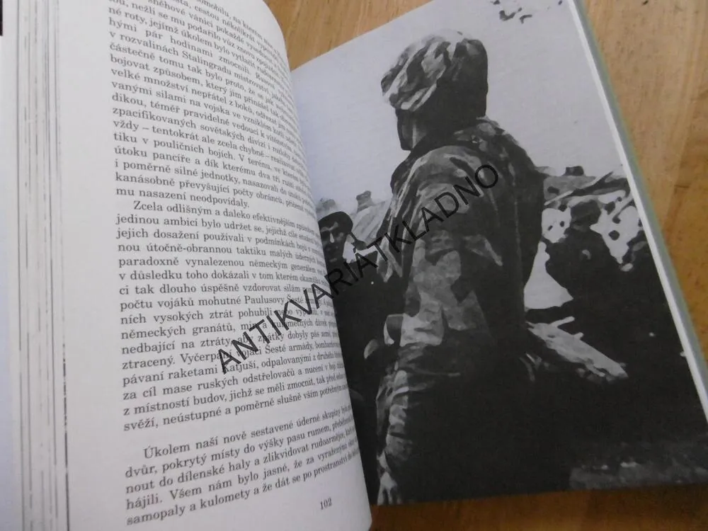 BOJOVAL JSEM NA NESPRÁVNÉ STRANĚ V RUSKU, JOSEF GRUBHOFFER, **an