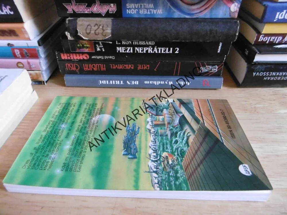 MUŽ V LABYRINTU, ROBERT SILVERBERG, **an