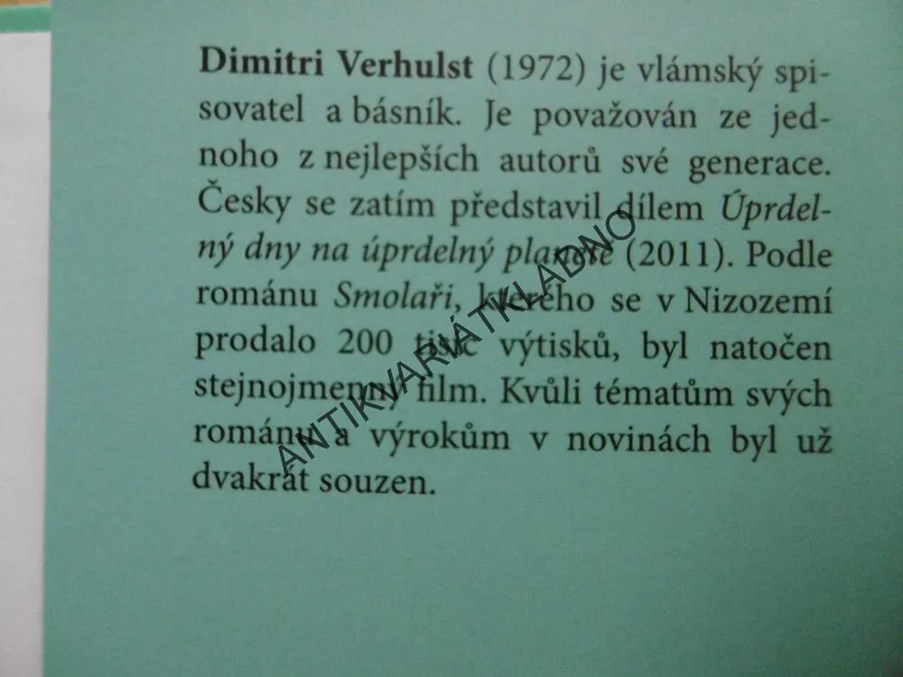 OPOZDILEC, DIMITRI VERHULST, **an