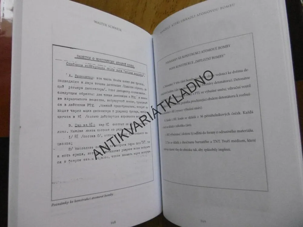 MANŽELÉ, KTEŘÍ UKRADLI ATOMOVOU BOMBU, WALTER SCHNEIR, **an