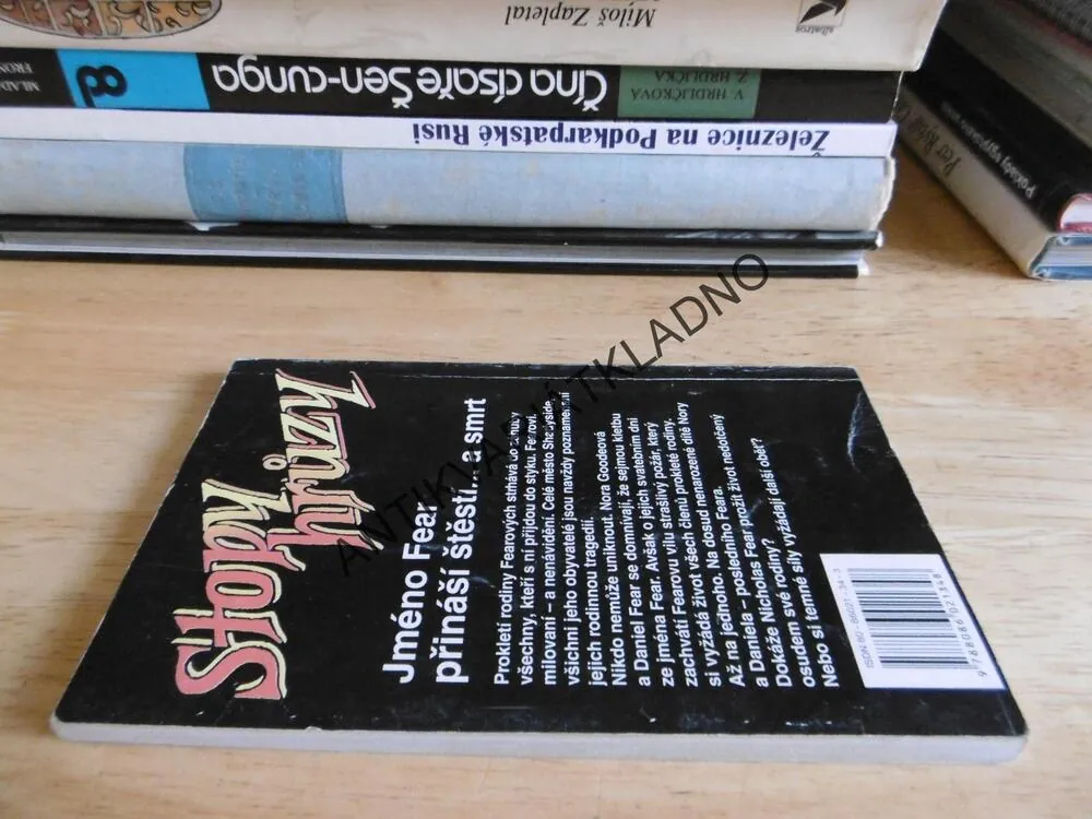 STOPY HRŮZY 94 - PROKLETÍ RODINY FEARŮ, R.L.STINE