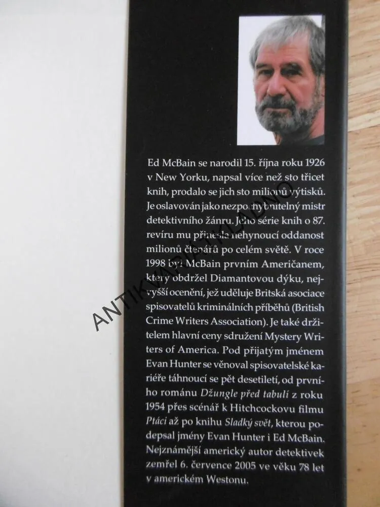 OMNIBUS, PROVOKATÉR, POLDOVÉ, NENÍ HLUCHÝ JAKO HLUCHÝ, ED MCBAIN, **an