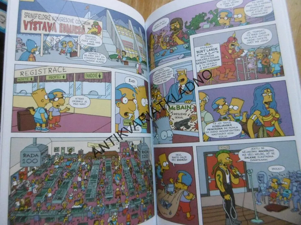SIMPSORÁMA, SIMPSONOVI, MATT GROENING, **an