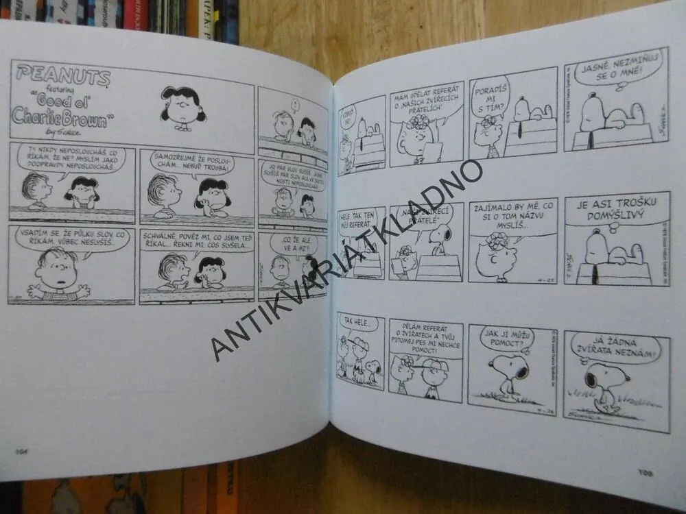 SVĚT PODLE SNOOPYHO, PEANUTS, CHARLES M. SCHULZ, **an
