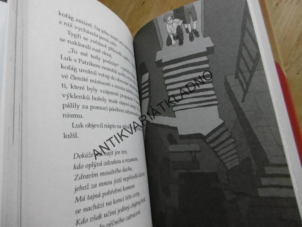 KLUB TYGRŮ, THOMAS BREZINA, OŽIVLÁ MUMIE, VČETNĚ LUPY, **an