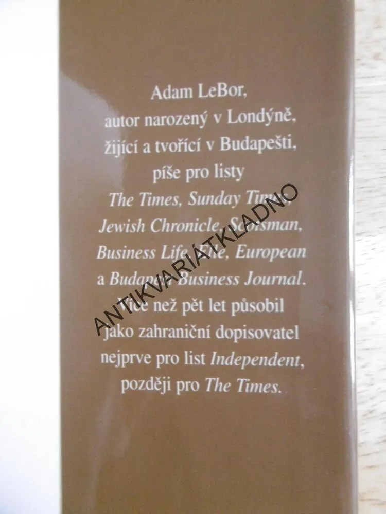 HITLEROVI TAJNÍ BANKÉŘI, ADAM LEBOR