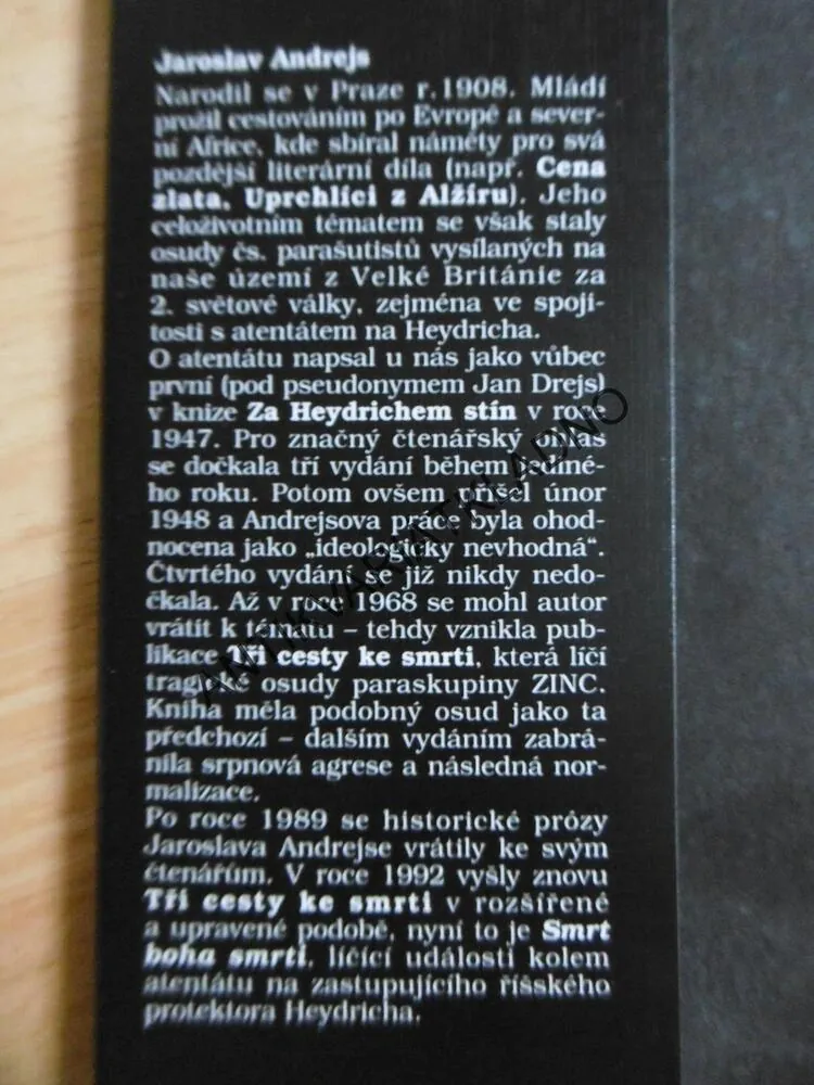 SMRT BOHA SMRTI, JAROSLAV ANDREJS, **an