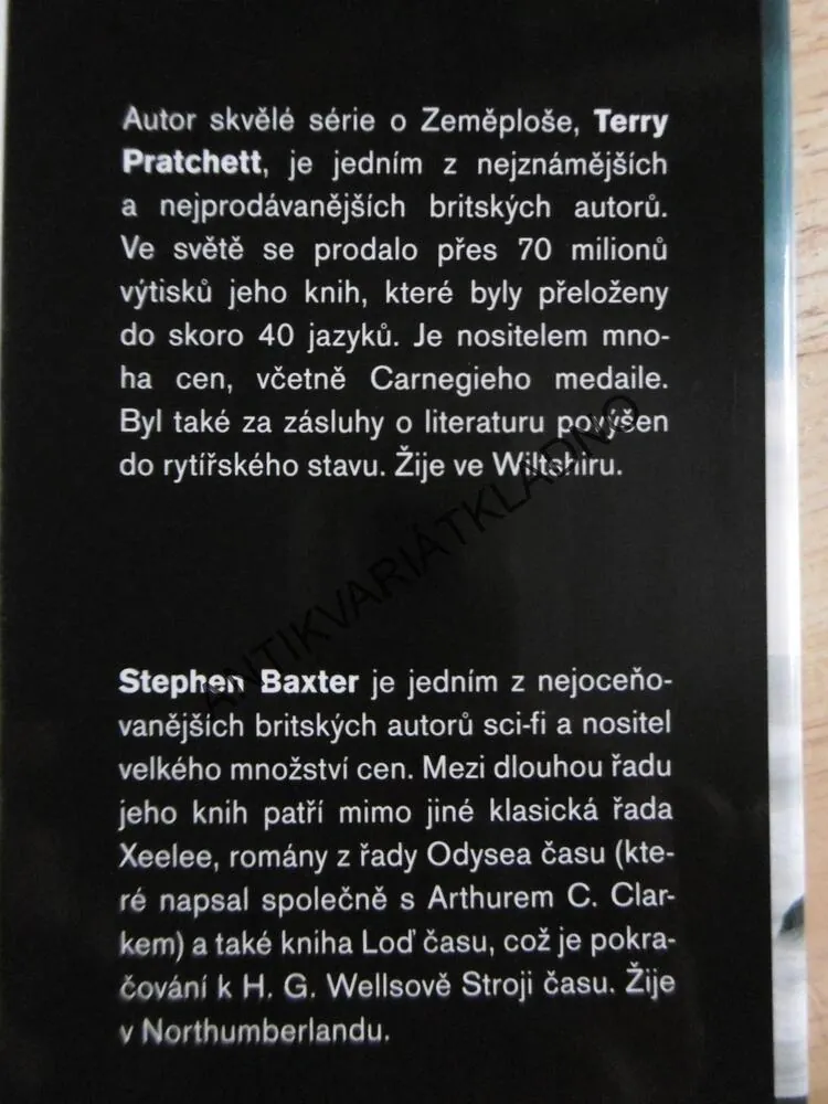 DLOUHÁ ZEMĚ, TERRY PRATCHETT, STEPHEN BAXTER, **an