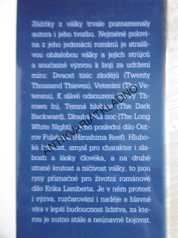DLOUHÁ BÍLÁ NOC, ERIC LAMBERT, **an
