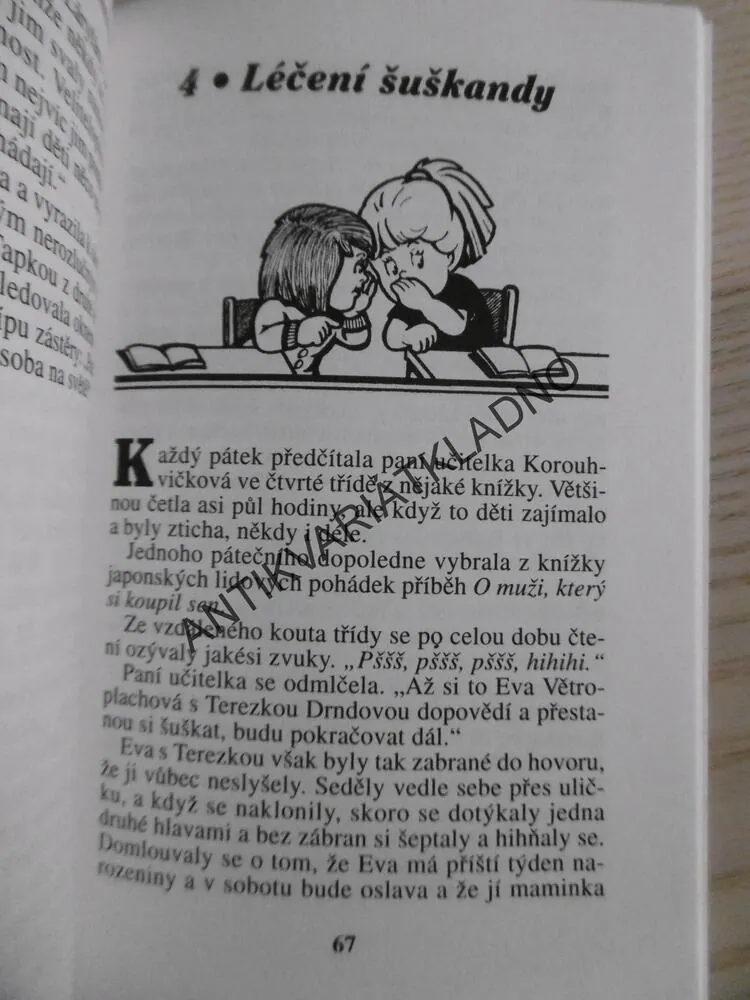 HALÓ, PANÍ LÁRYFÁRY!, BETTY MACDONALDOVÁ, **an